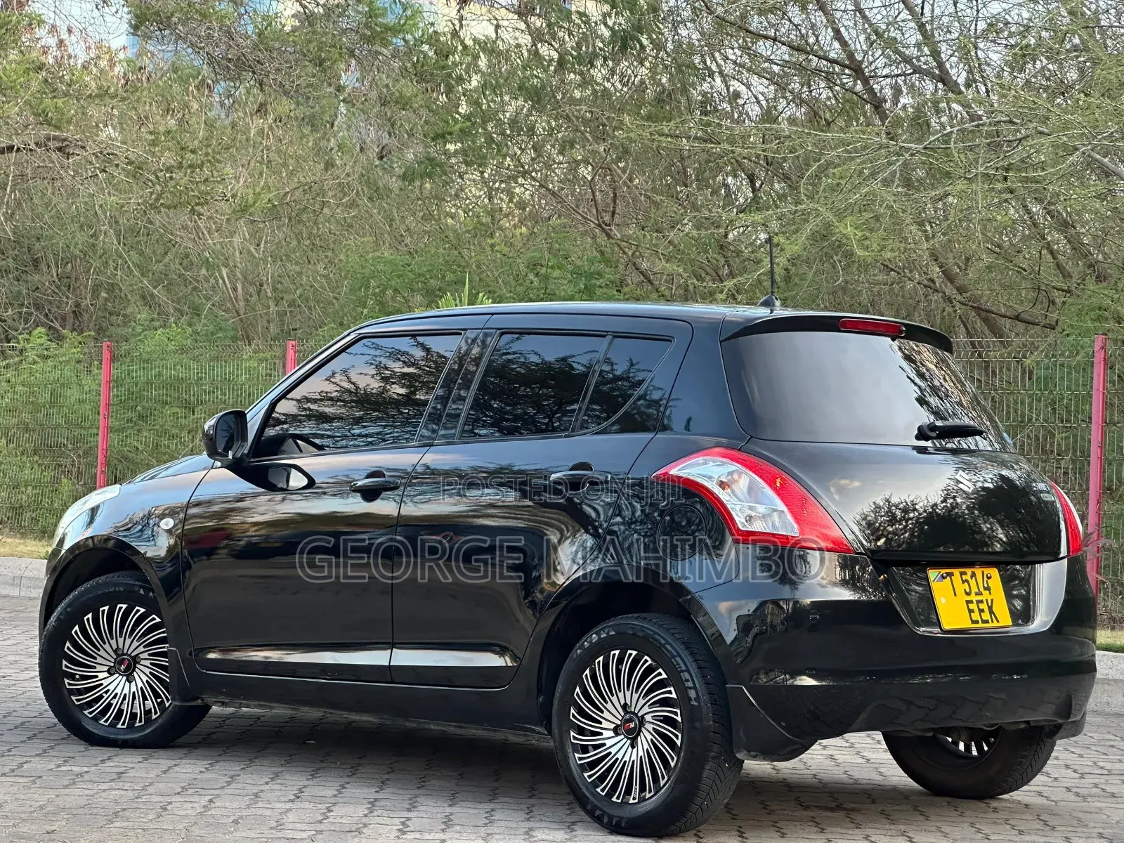 Suzuki Swift 2010 Black