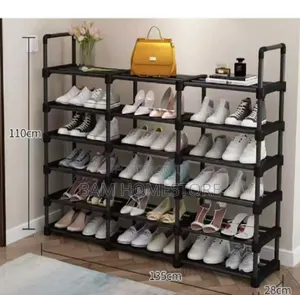 Multilayered Floorshuerack