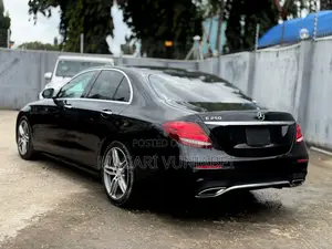 Mercedes-Benz E250 2015 Black