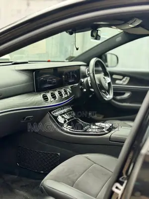 Mercedes-Benz E250 2015 Black