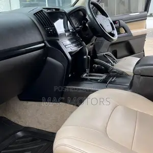 Toyota Land Cruiser 2022 Black
