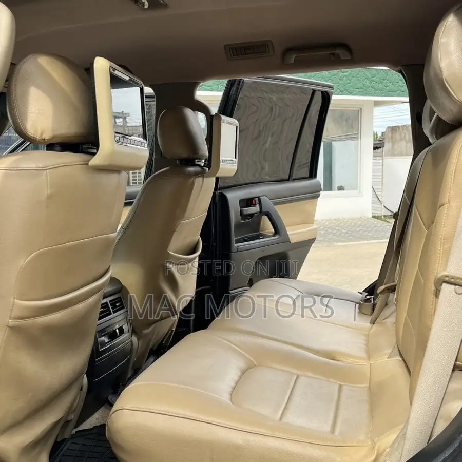 Toyota Land Cruiser 2022 Black