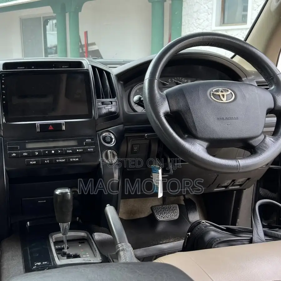 Toyota Land Cruiser 2022 Black