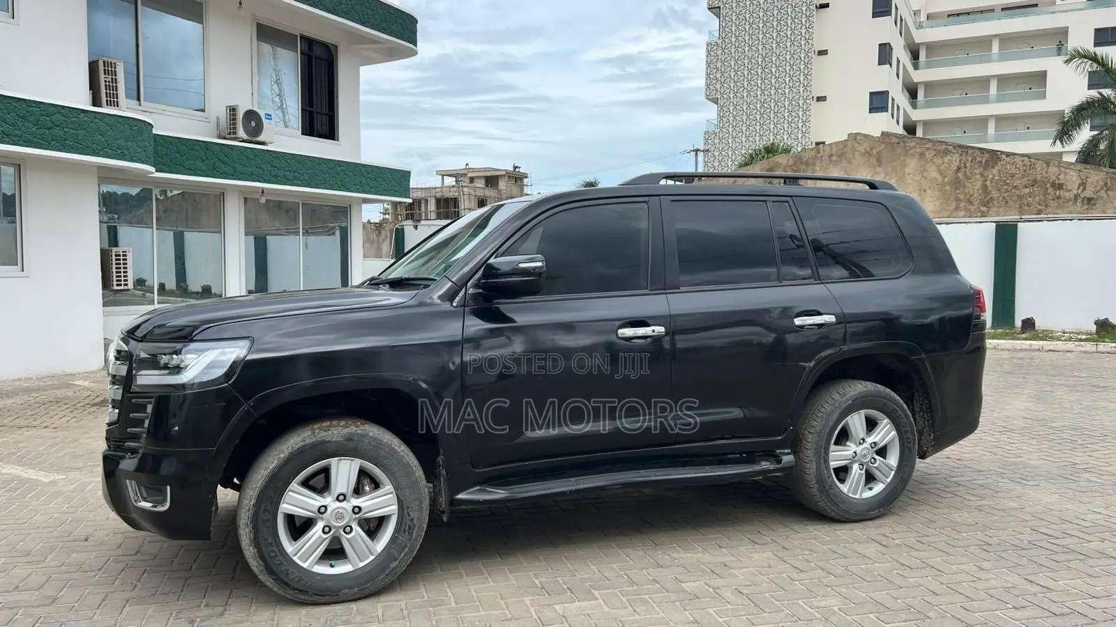 Toyota Land Cruiser 2022 Black