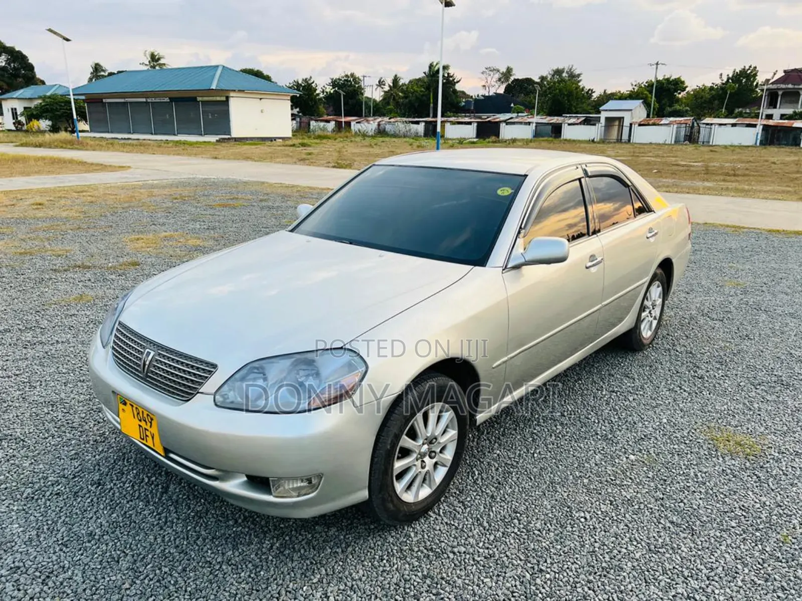 Toyota Mark II 2004 Silver