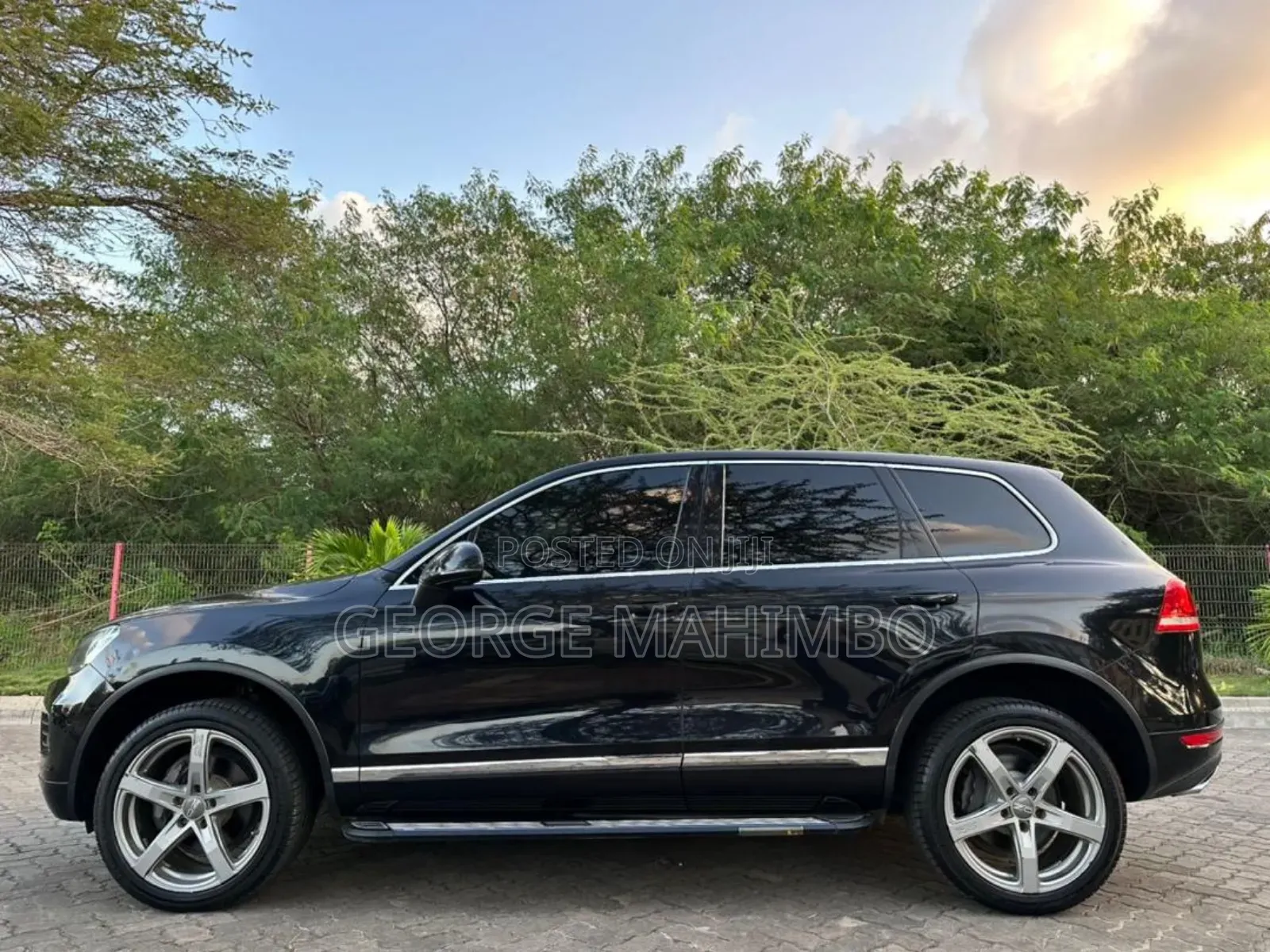 Volkswagen Touareg 2013 Black