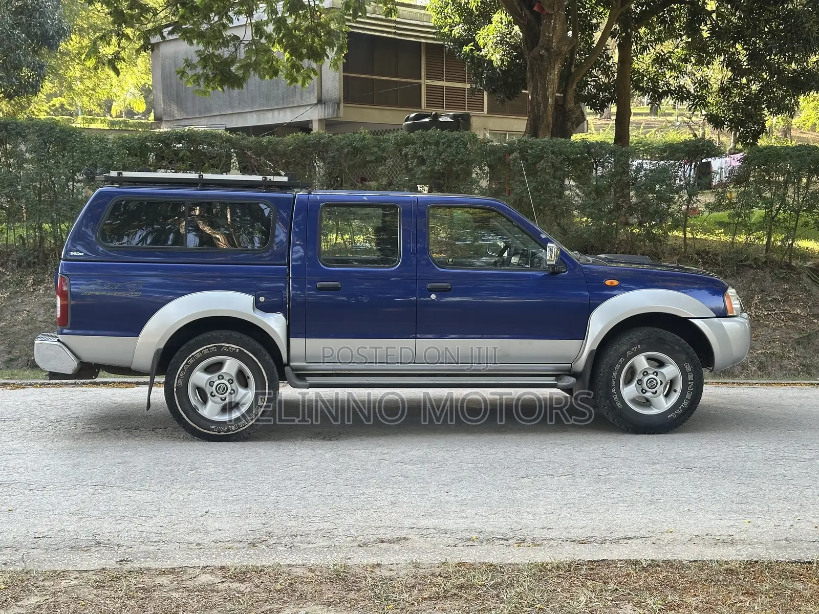 Nissan Navara 2003 Blue
