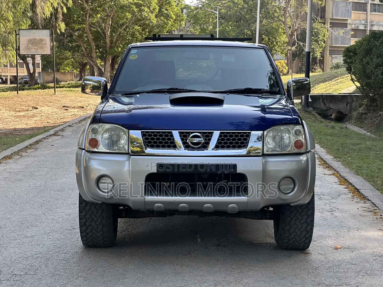 Nissan Navara 2003 Blue