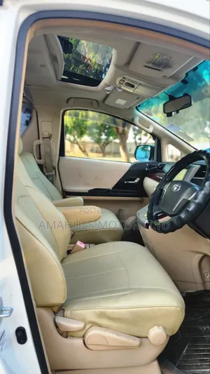 Toyota Alphard 2010 White