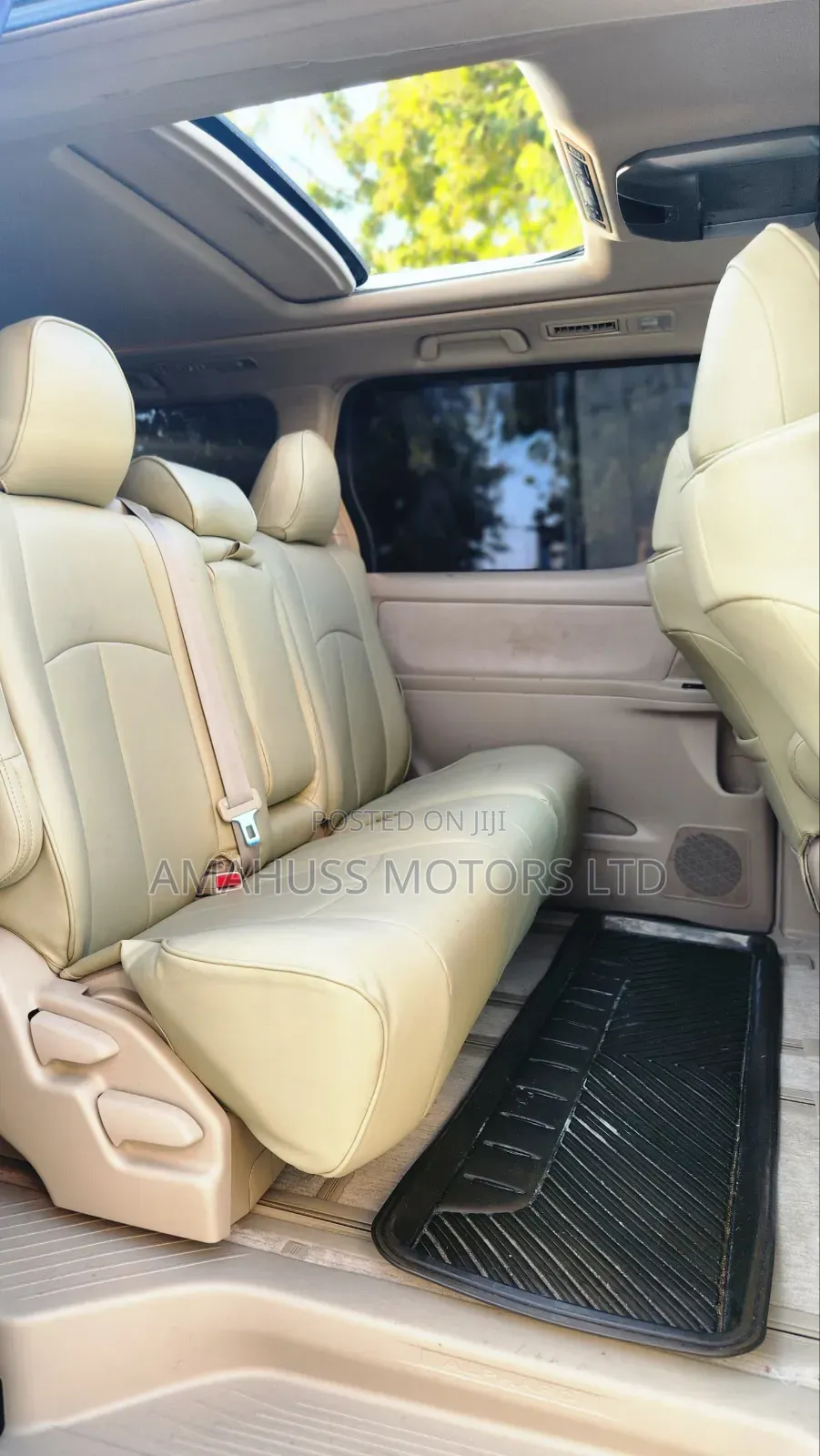Toyota Alphard 2010 White