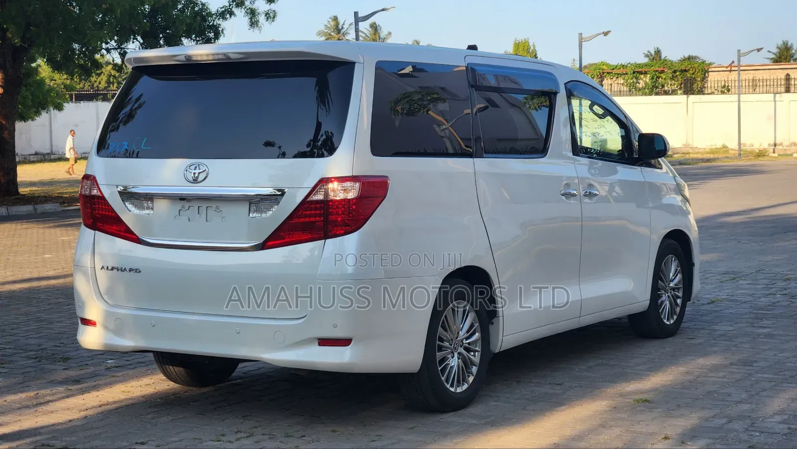 Toyota Alphard 2010 White
