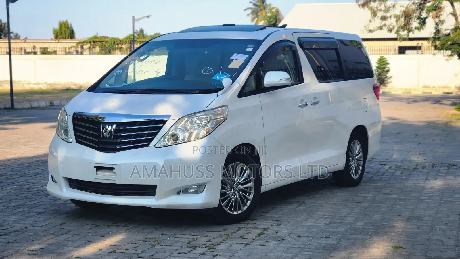 Toyota Alphard 2010 White