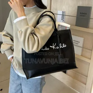 Frido Kahlo Shoulder Bag