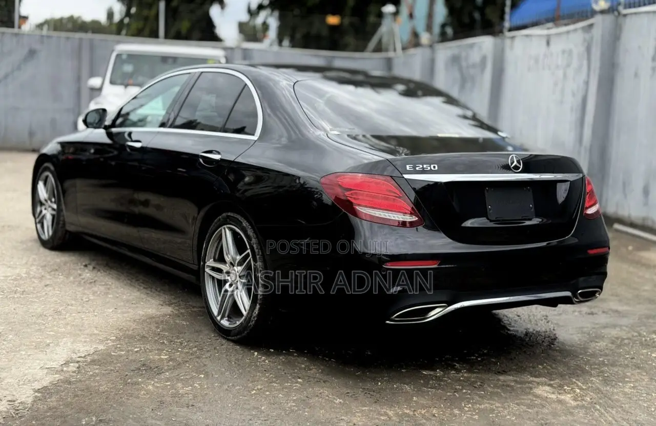 Mercedes-Benz E250 2017 Matt Black