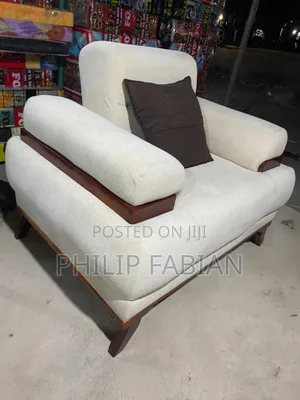 White Sofa Set 3:2:1:1