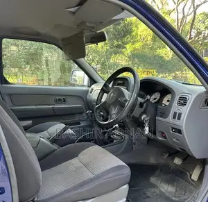 Nissan Navara 2003 Blue