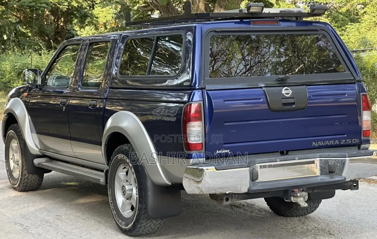 Nissan Navara 2003 Blue