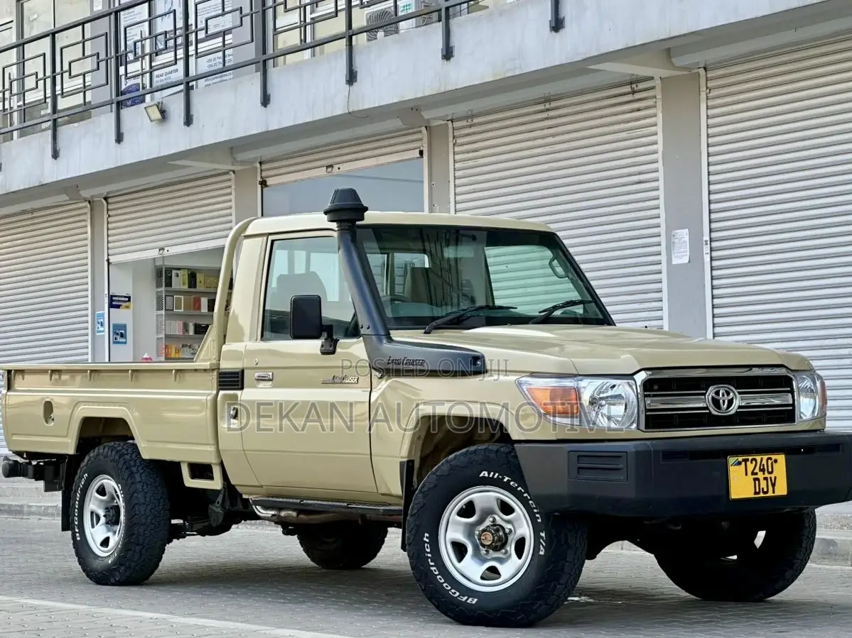 Toyota Land Cruiser 4.0 V6 GXR 2016 Beige