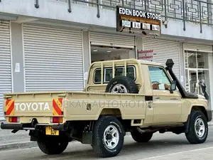 Toyota Land Cruiser 4.0 V6 GXR 2016 Beige