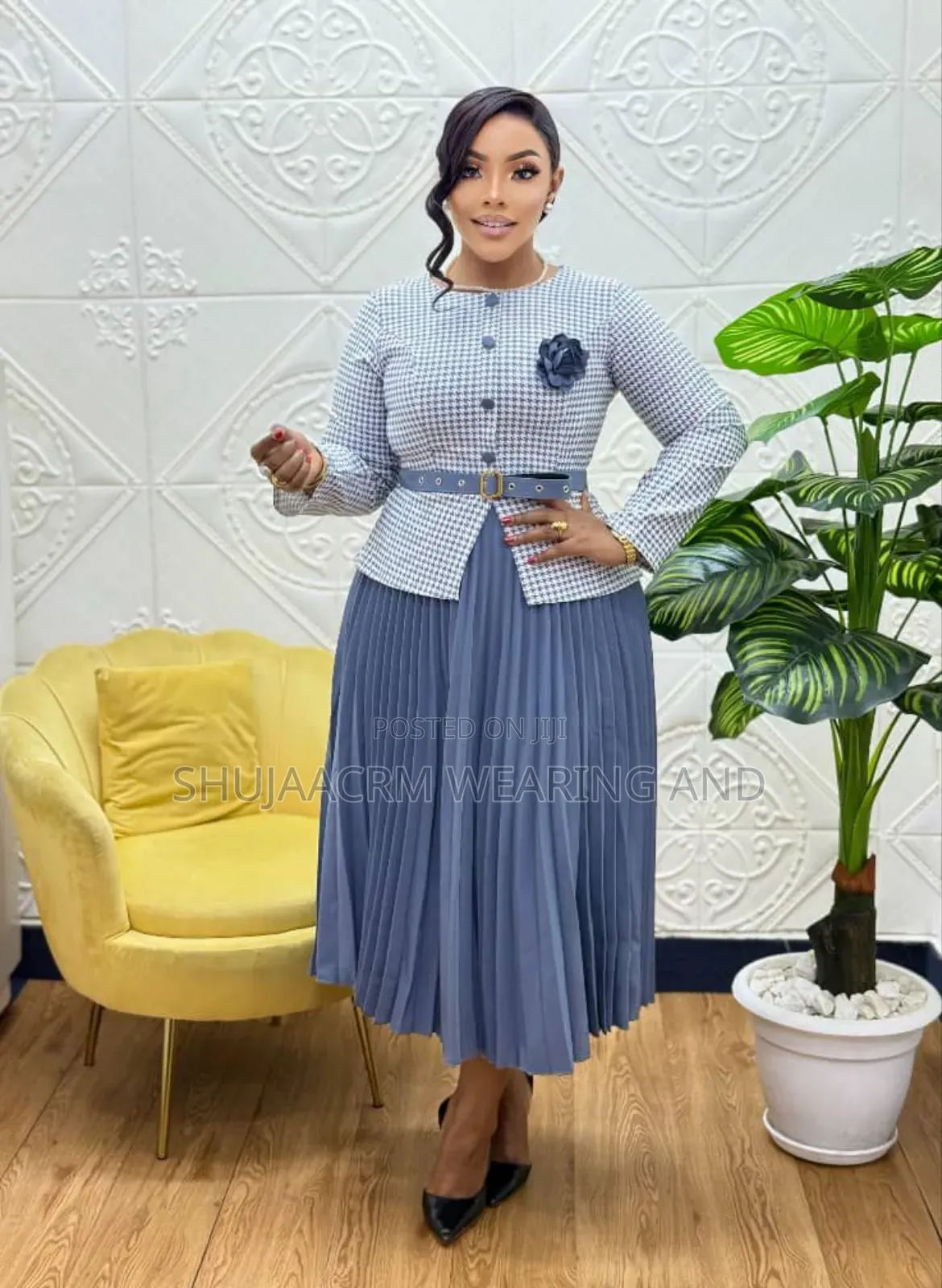 Smart Senori Ladies Gown