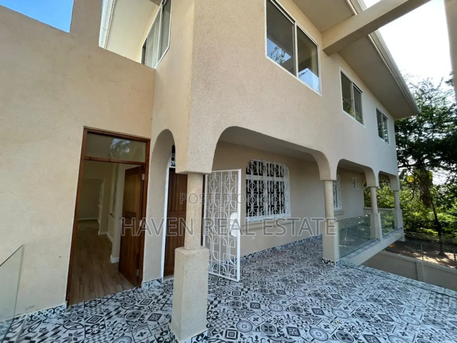 Office Block for Rent at Oyster Bay