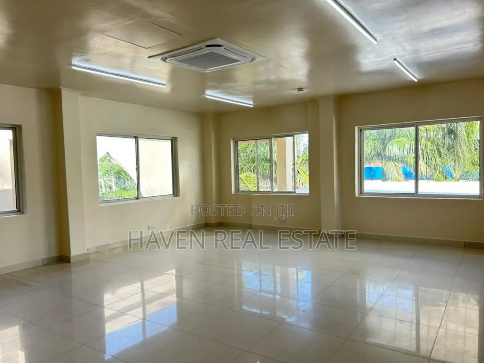 Office Block for Rent at Oyster Bay
