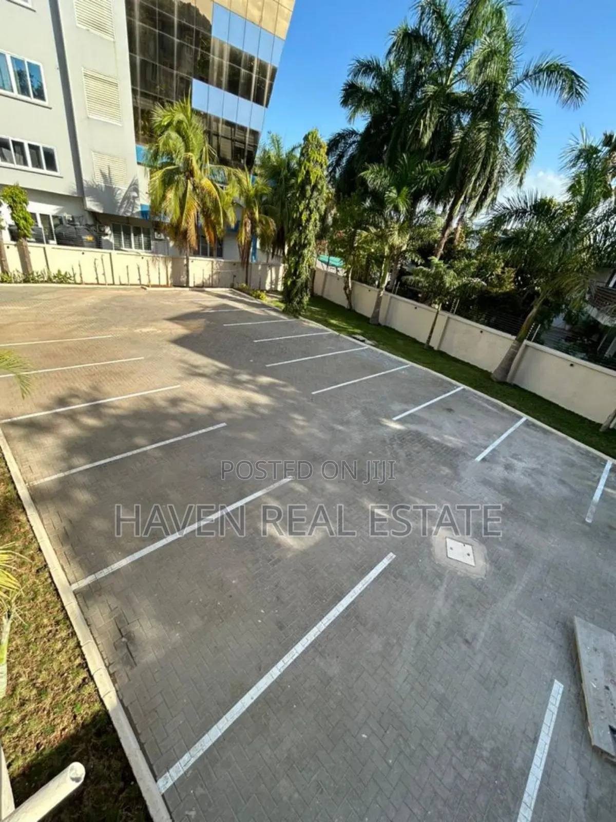 Office Block for Rent at Oyster Bay