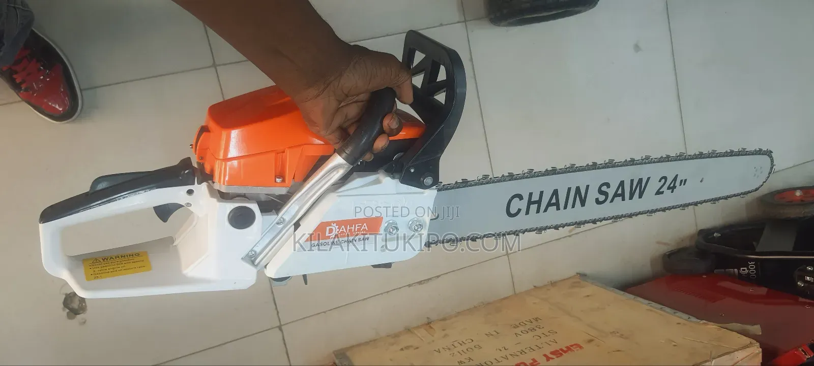 Dahfa Chain Saw 24 Size