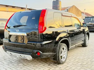 Nissan X-Trail 2010 Black