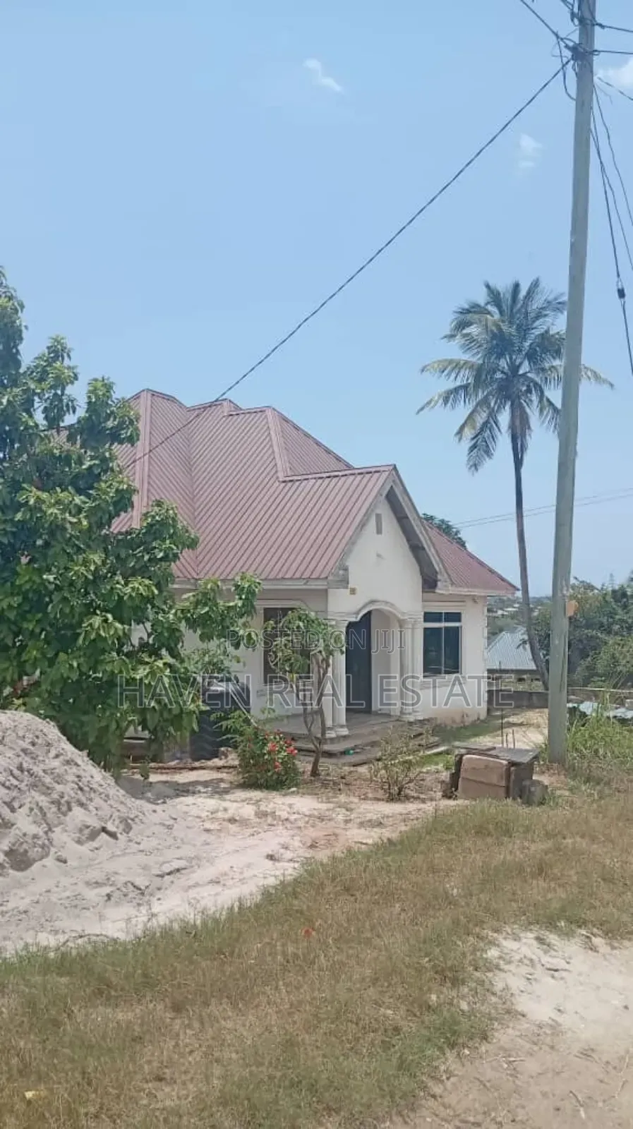 5bdrm House in Goba for sale