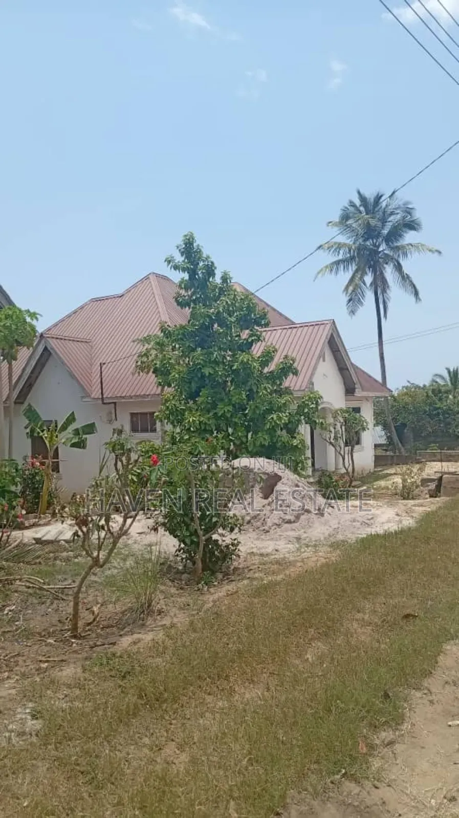 5bdrm House in Goba for sale