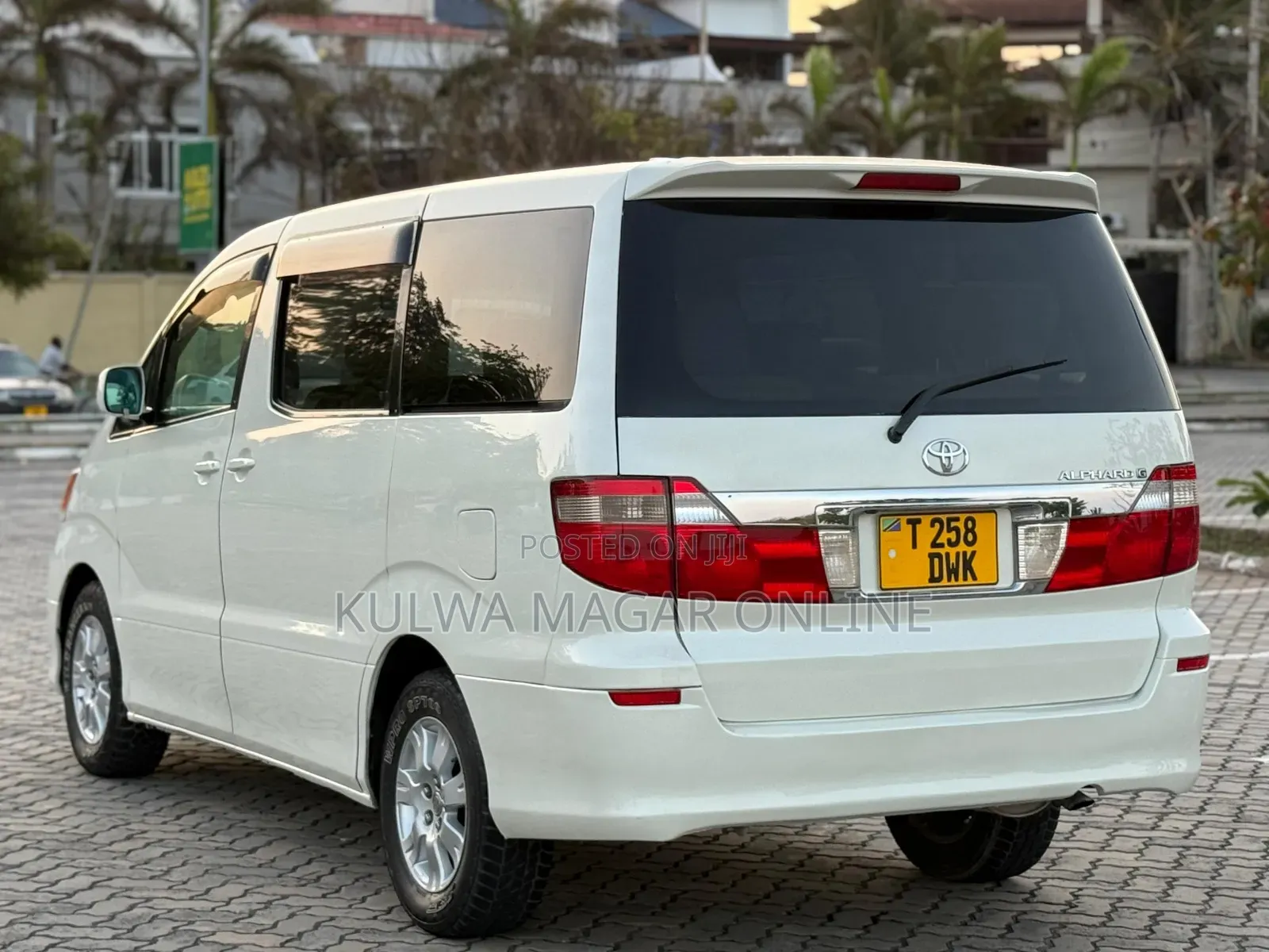 Toyota Alphard 2004 White