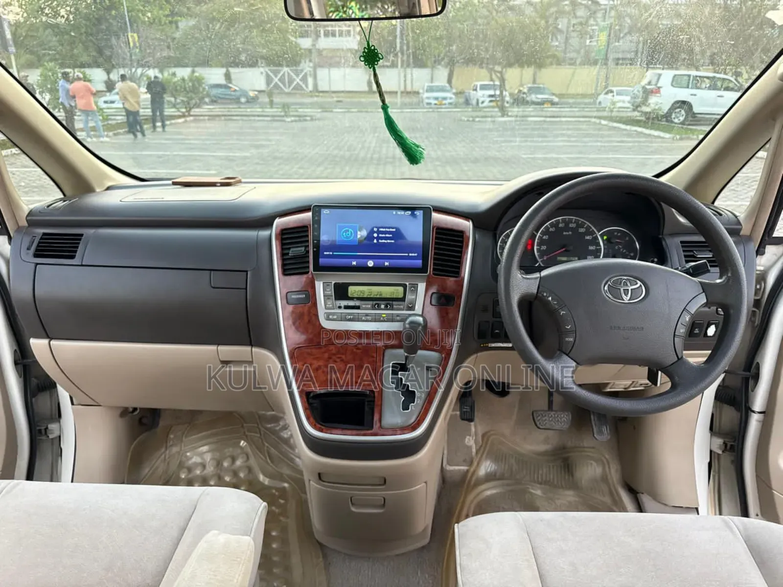 Toyota Alphard 2004 White