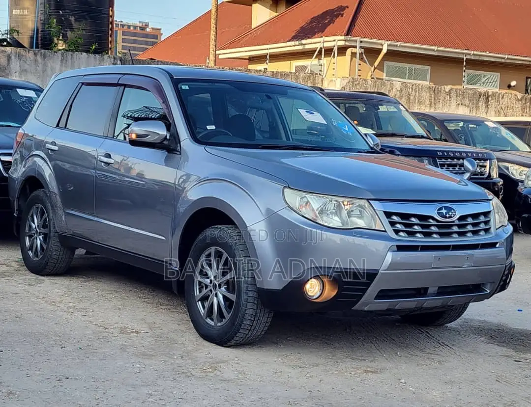 Subaru Forester 2011 Silver