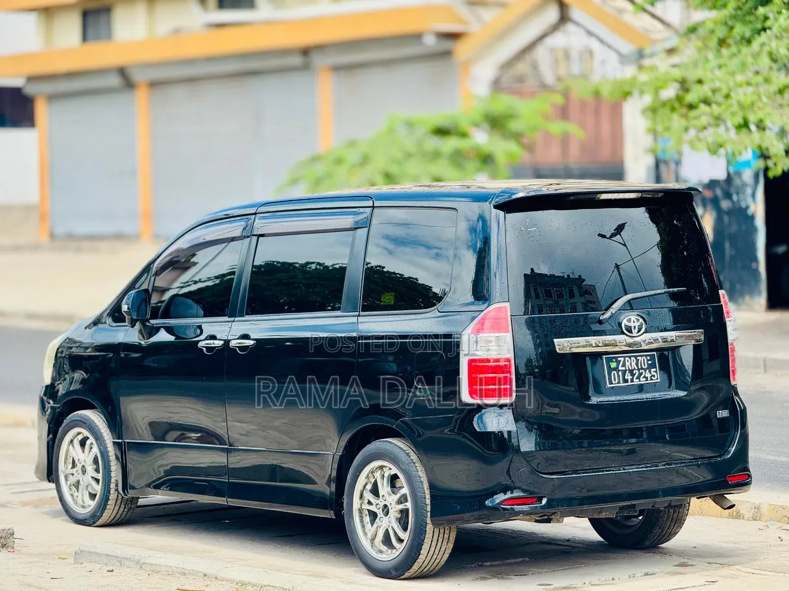 Toyota Noah 2008 Black