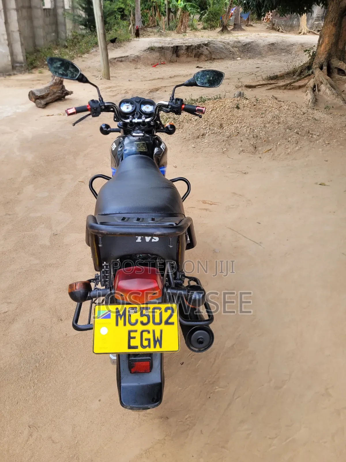 TVS HLX 125 2025 Black