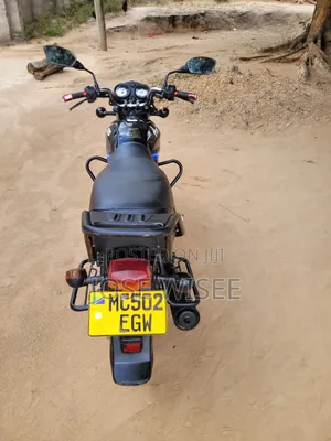 TVS HLX 125 2025 Black