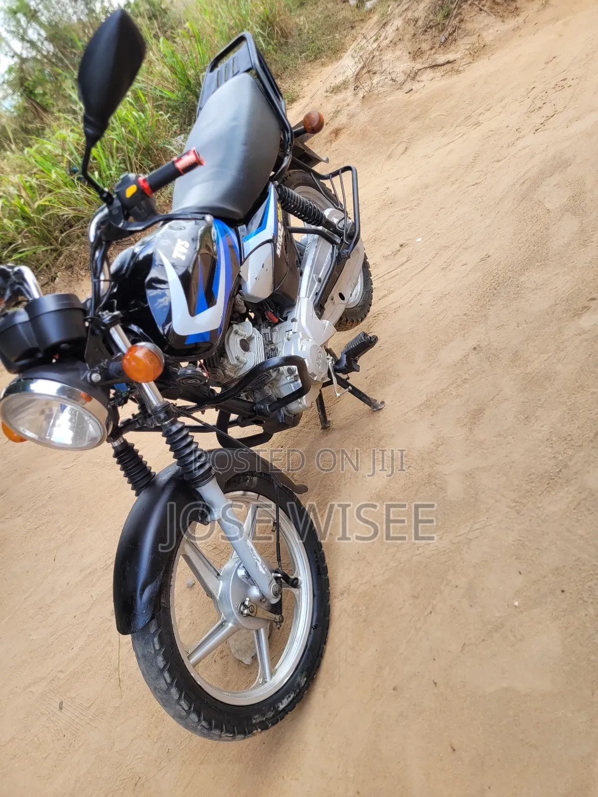 TVS HLX 125 2025 Black