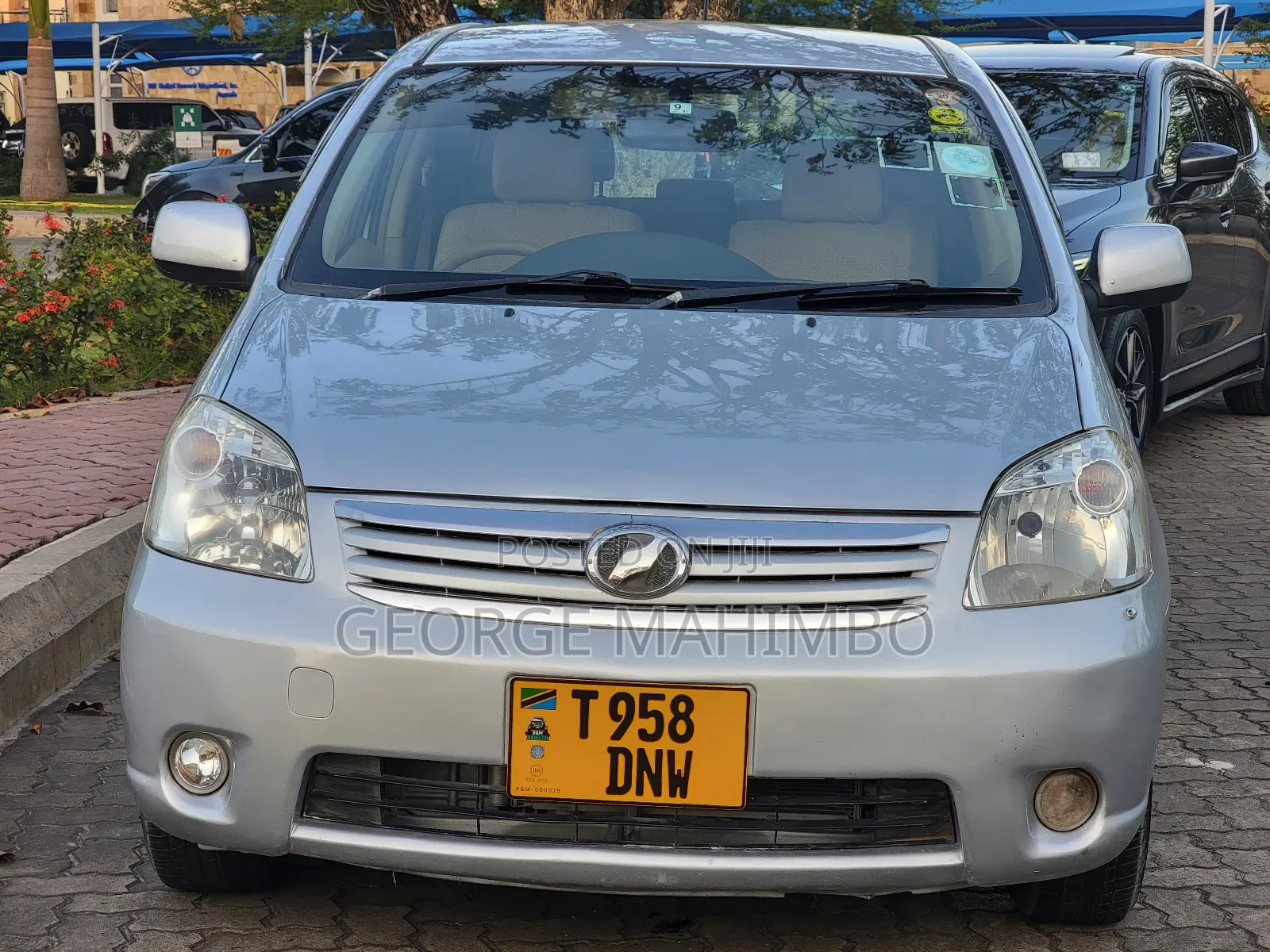 Toyota Raum 2005 Silver