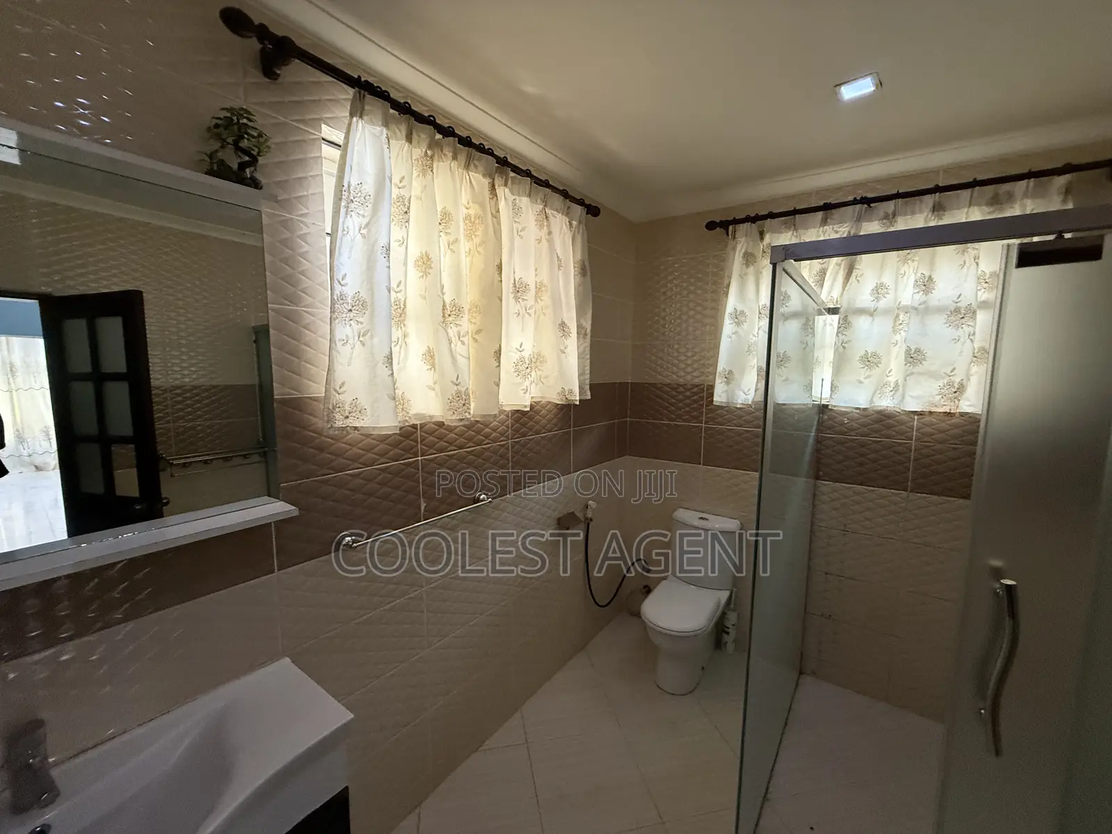 4bdrm Duplex in Coolest Estate, Mikocheni for rent