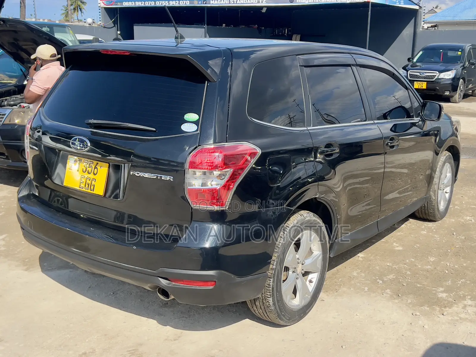 Subaru Forester 2.0XT Premium 4dr SUV AWD (2.0L 4cyl Turbo CVT) 2014 Black
