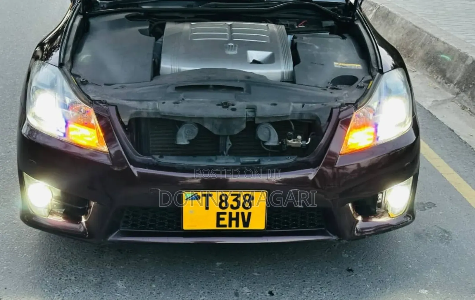 Toyota Crown 2012 Black