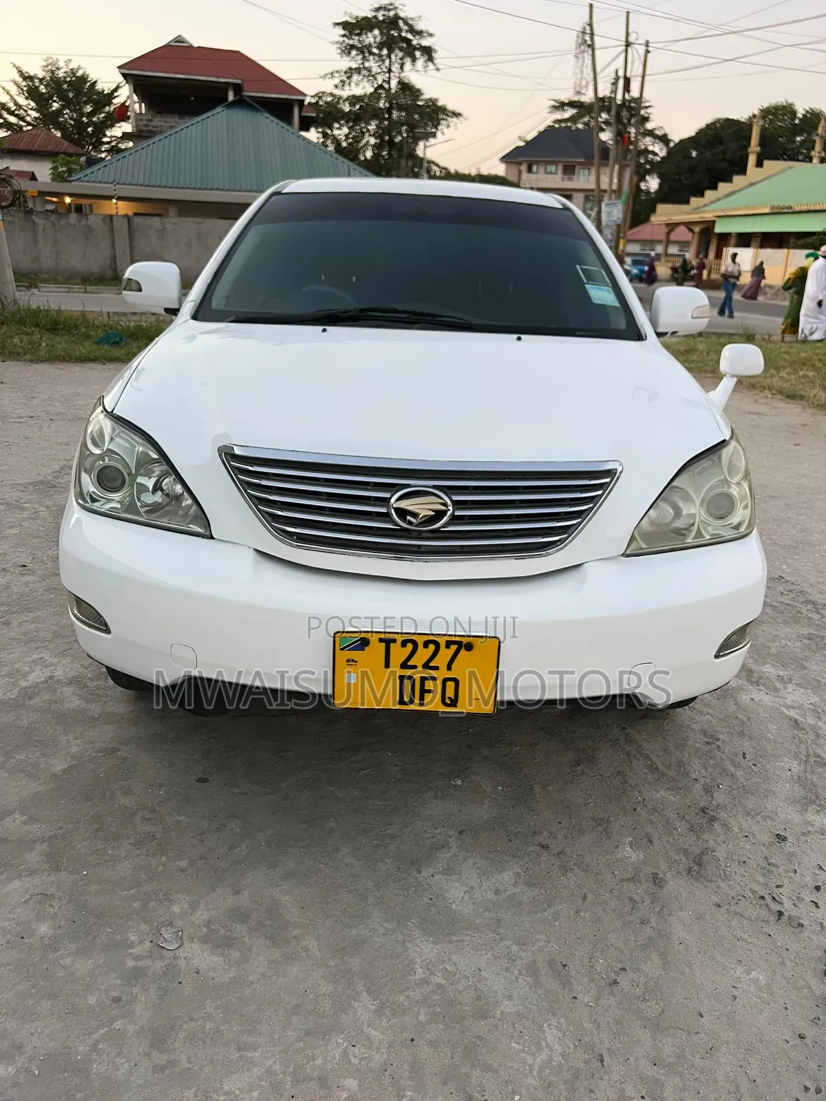 Toyota Harrier 2004 White