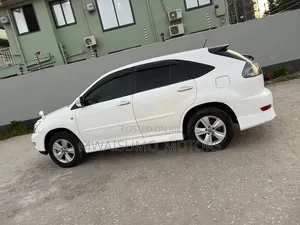 Toyota Harrier 2004 White