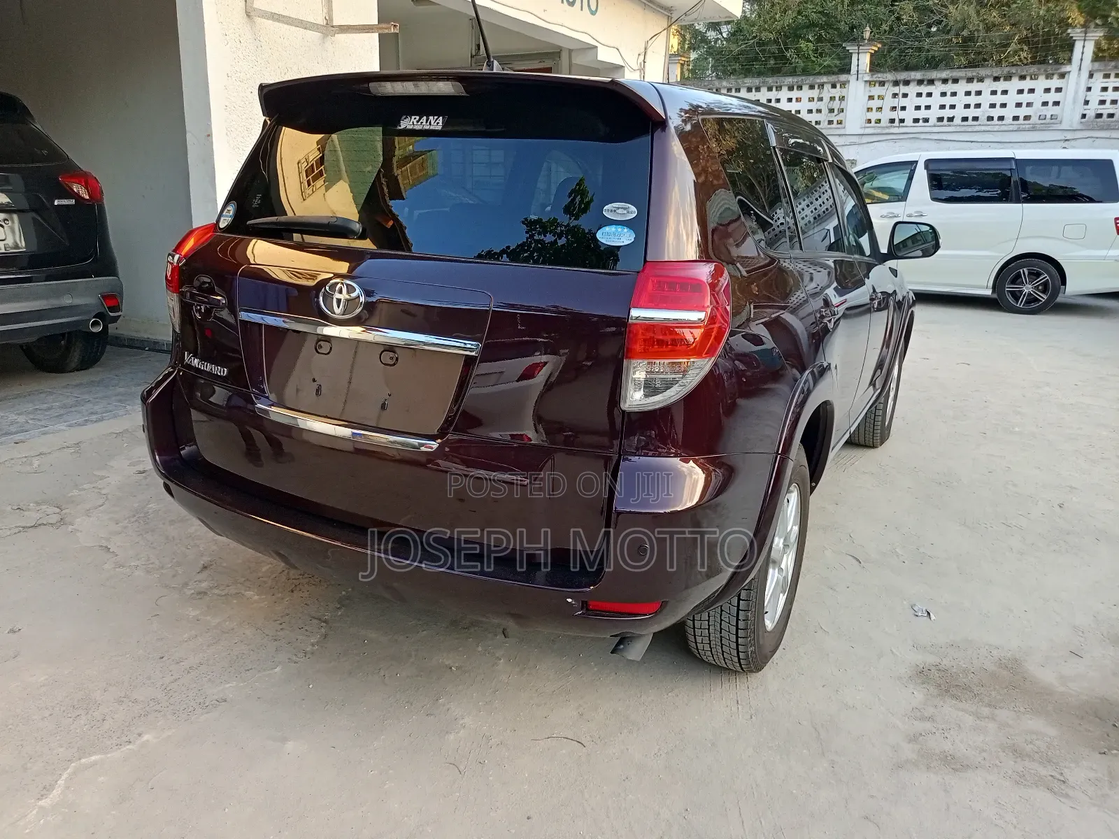 Toyota Vanguard 2010 Maroon