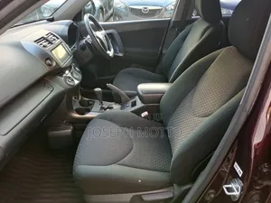 Toyota Vanguard 2010 Maroon