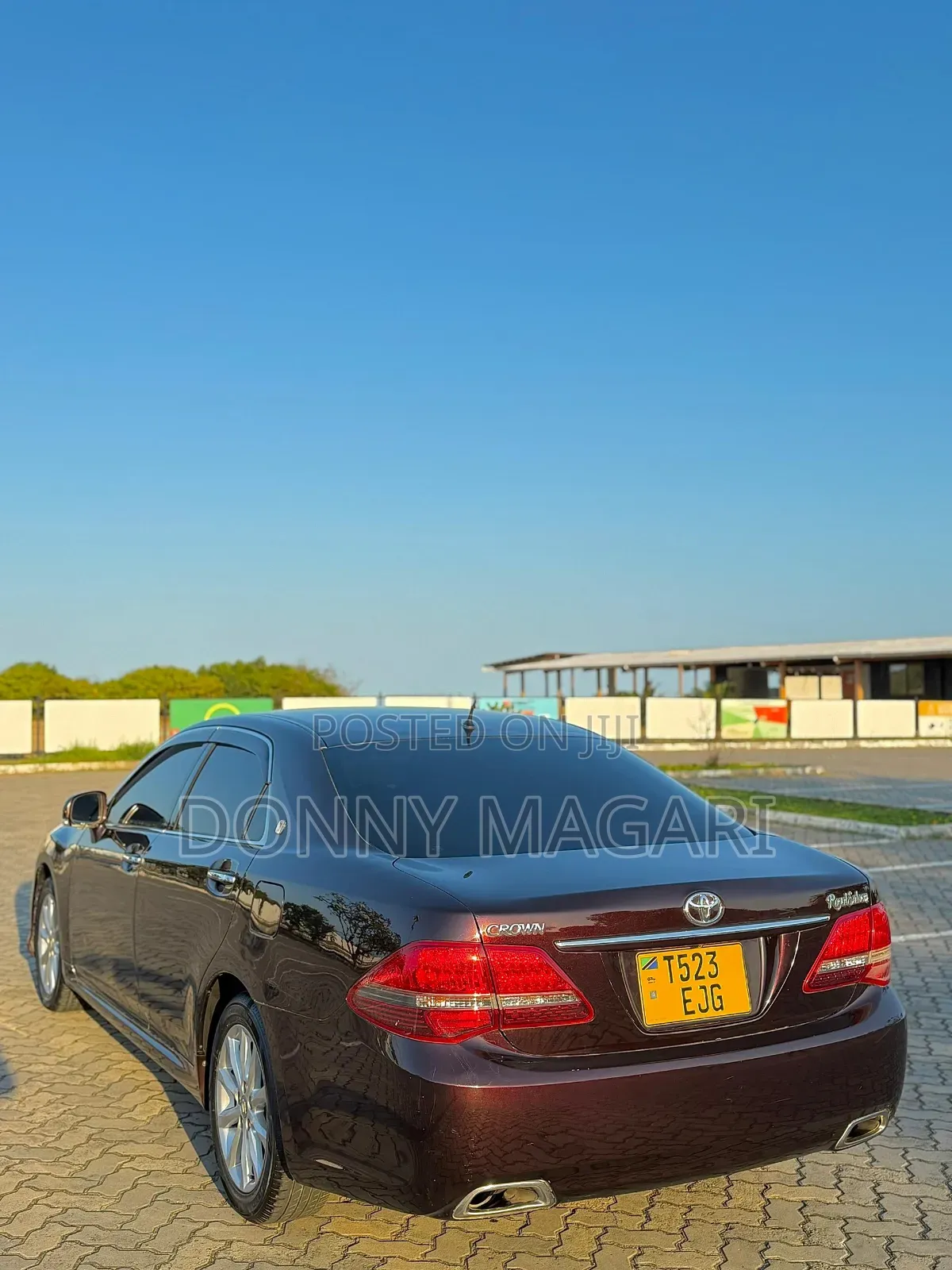 Toyota Crown 2009 Maroon