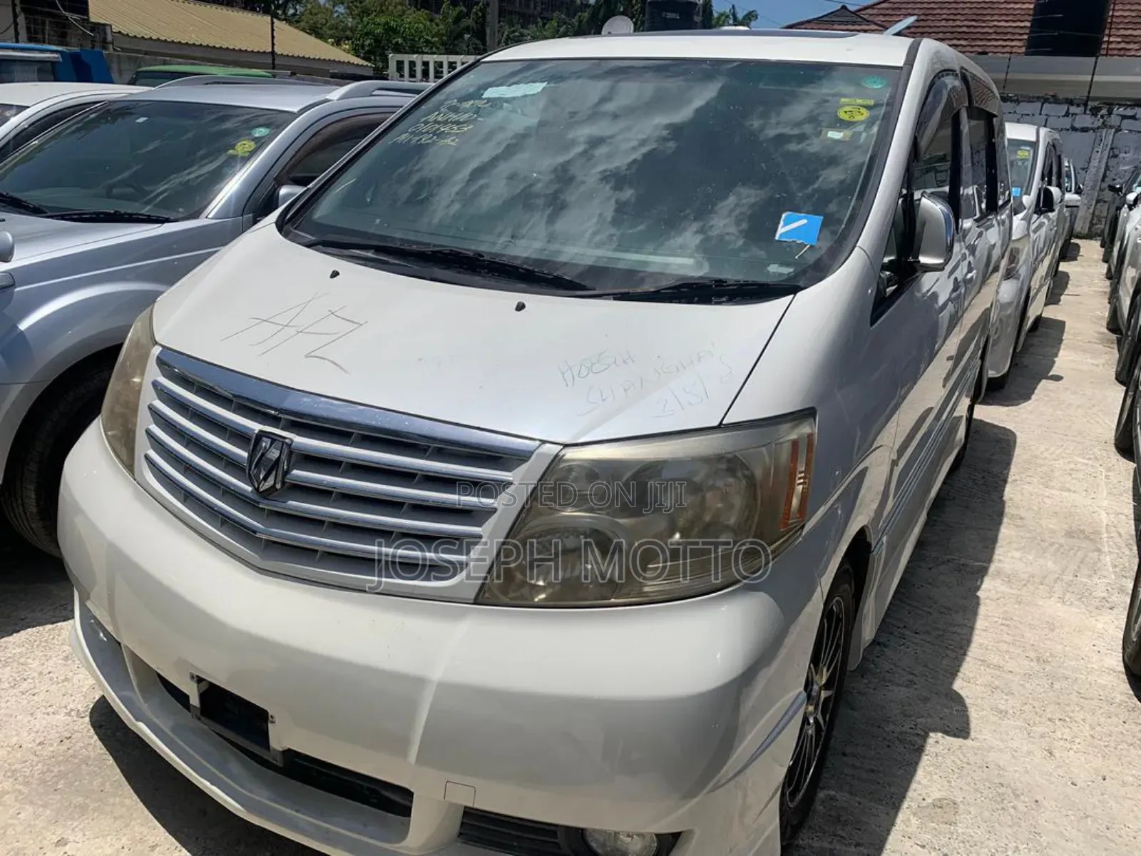 Toyota Alphard 2.4 Petrol AWD 2007 White