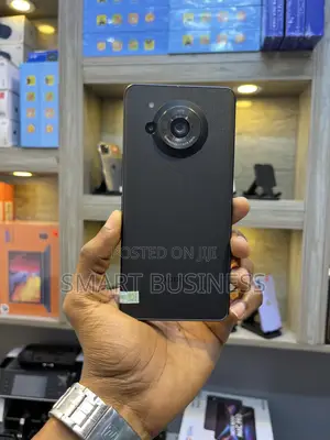 New Sharp Aquos R7 256 GB Black