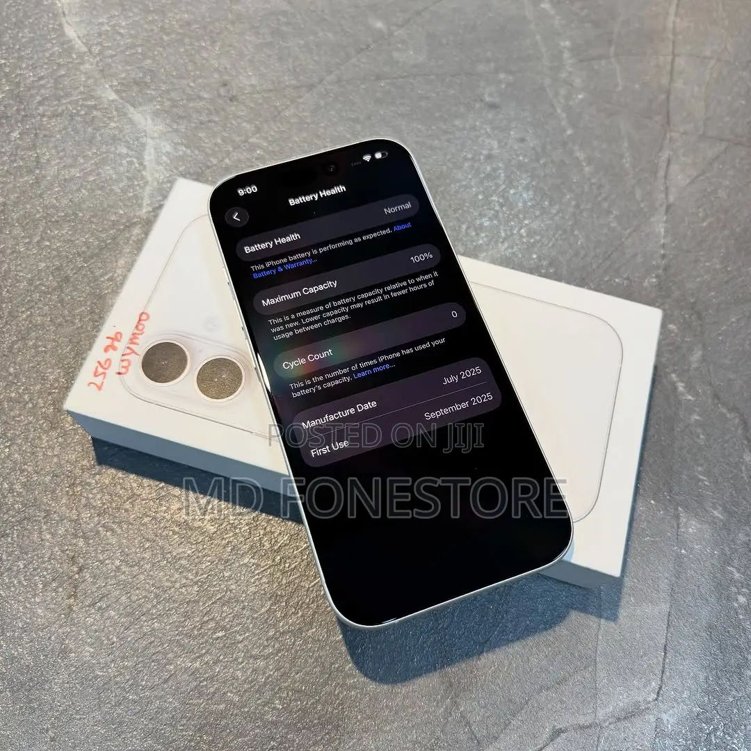 New Apple iPhone 17 256 GB White